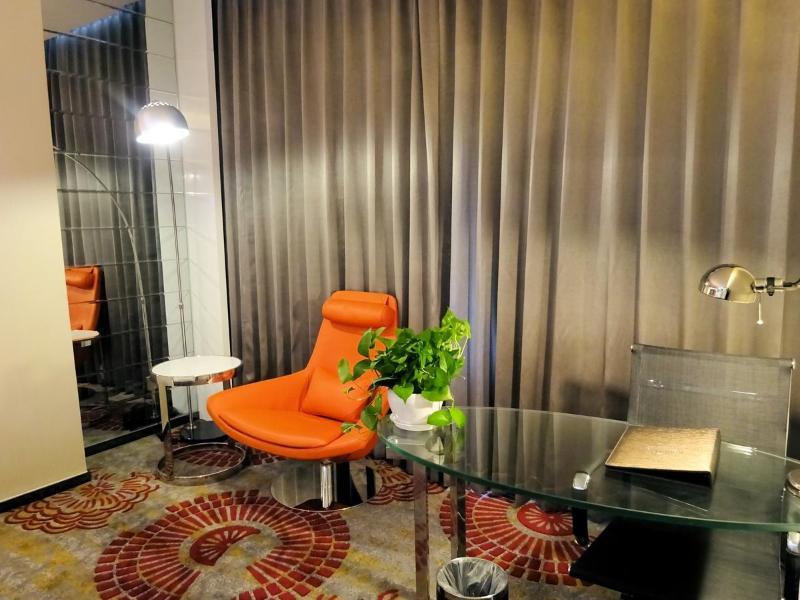 & 4* Shanghai
