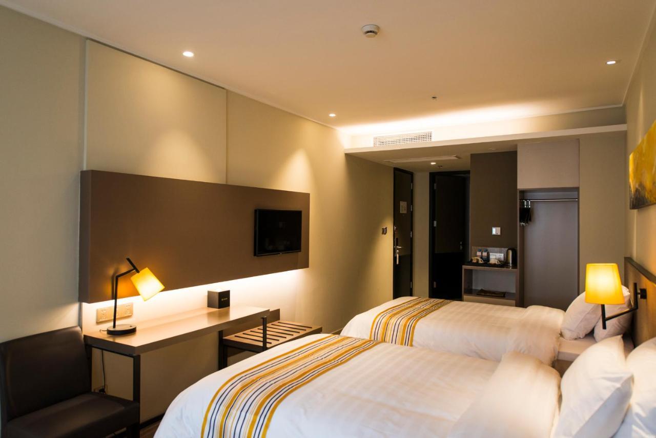 Plus Xujiahui Branch Hotel Shanghai