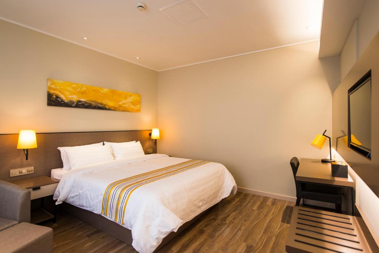Plus Xujiahui Branch Hotel Shanghai