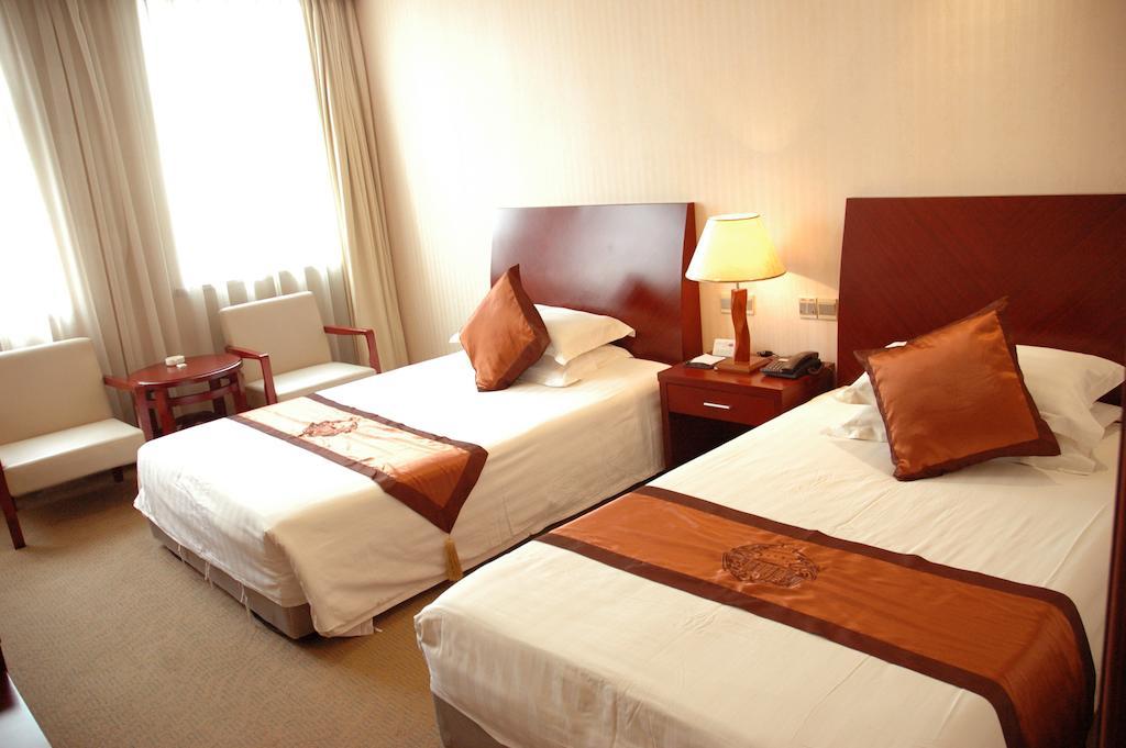 Hotel Piaoying Bund 3*