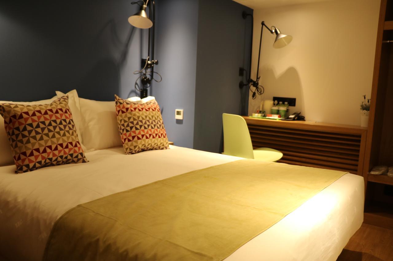 Campanile Jing An Hotel 3*
