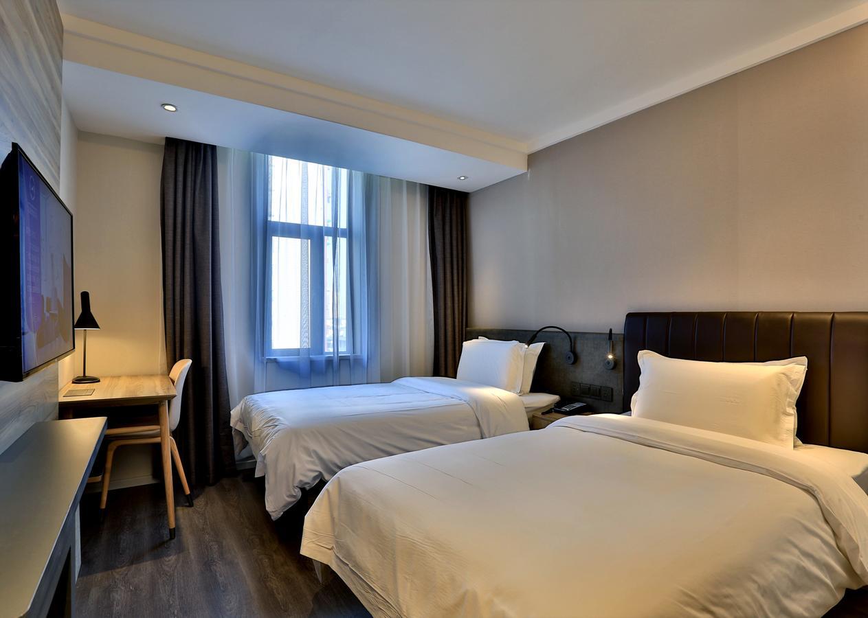 Hanting North Bund Hailun Road Hotel
