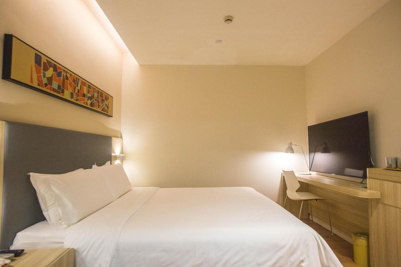 Hotel Hanting Premium Plaza 66 3*