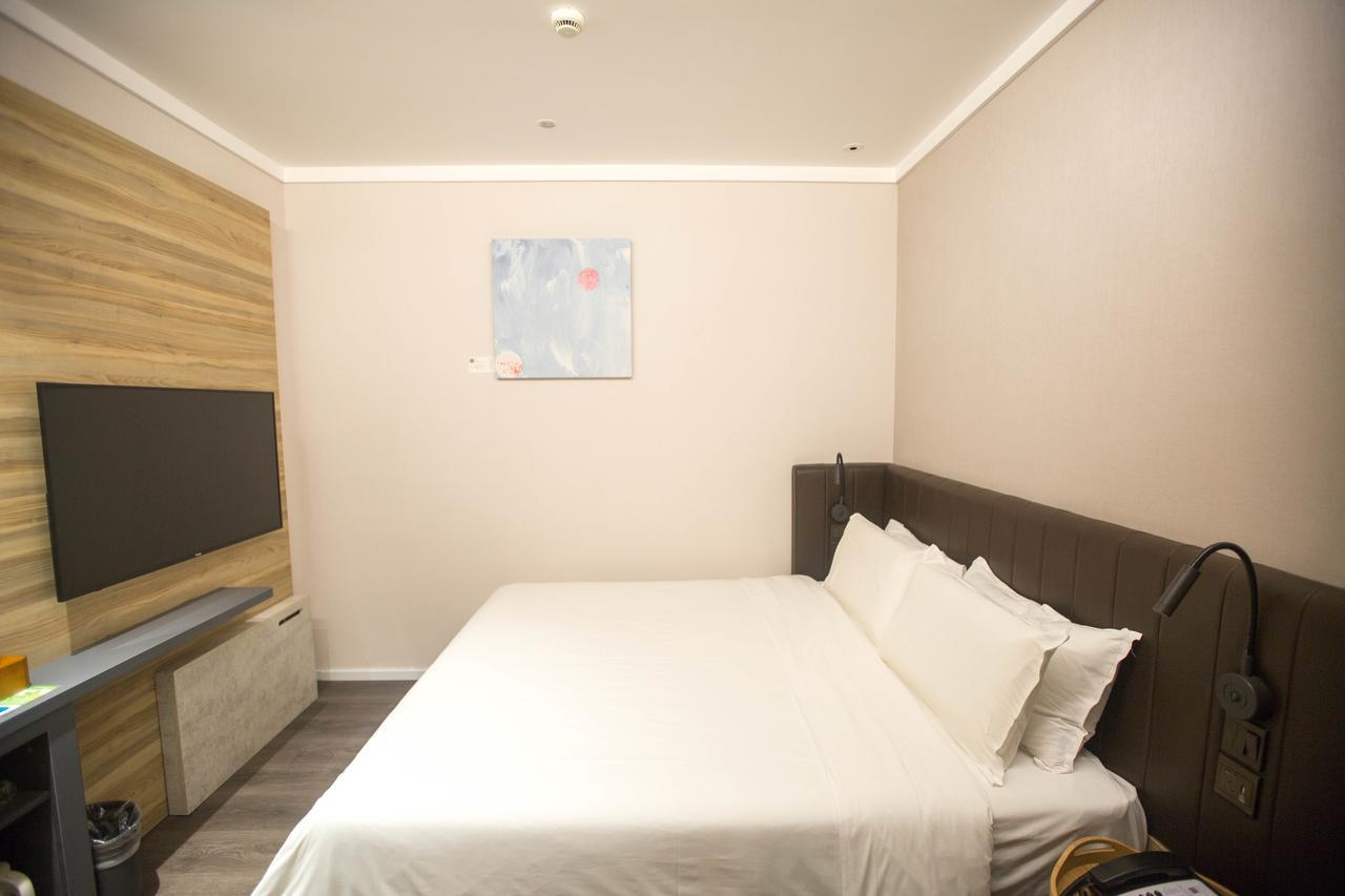 Hanting Premium Plaza 66 Hotel 3*