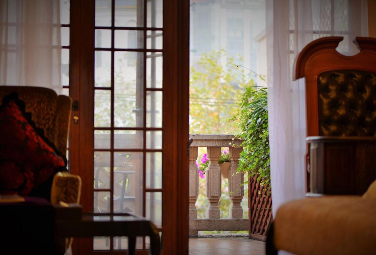 Mansion Hotel