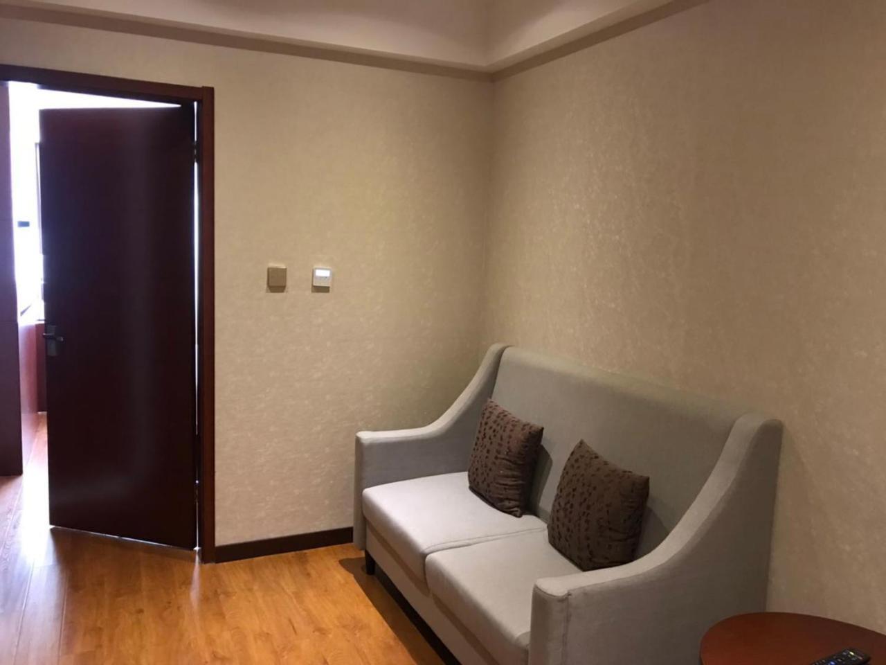 Yitel Hotel