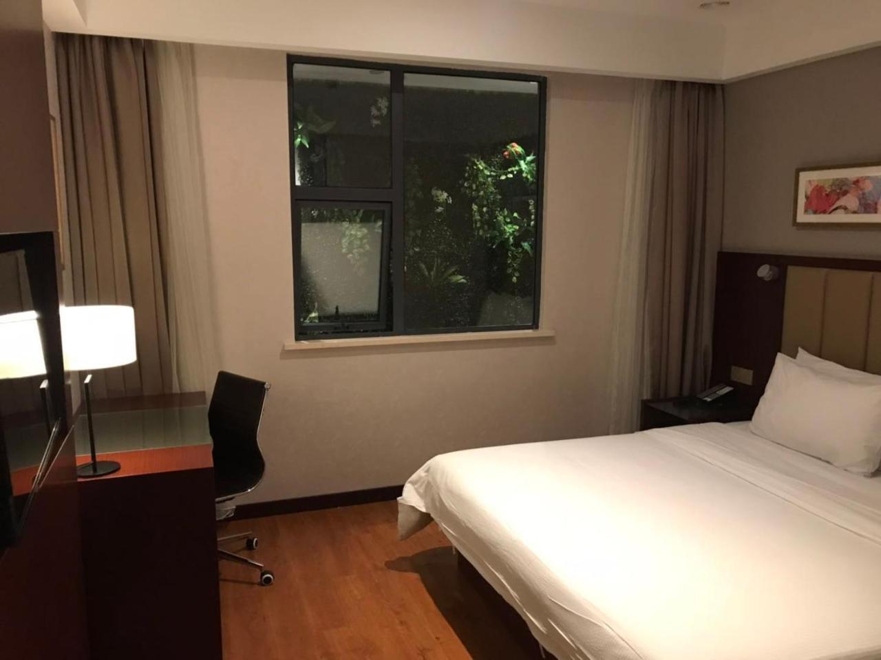 Yitel 4*