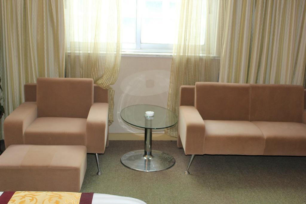 Topsun On The Bund 4*