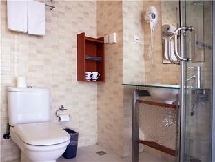 Huxin Business Hotel 2*