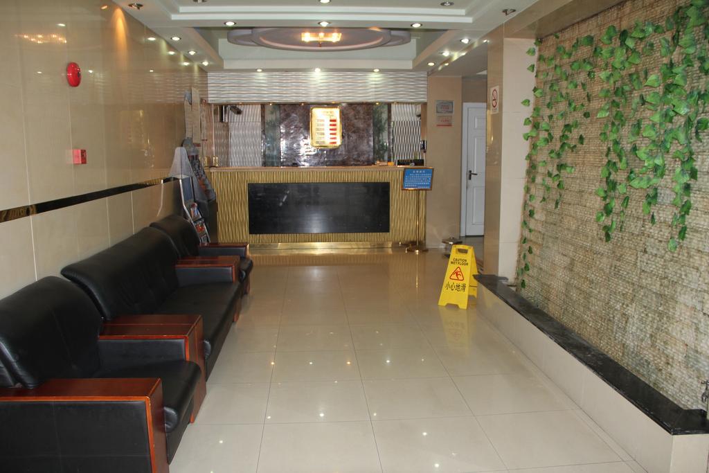 Jin Guang Hotel-people Square Branch Hotel 3*