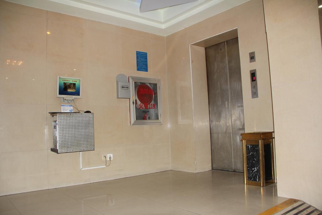 Hotel Jin Guang Hotel-people Square Branch 3*