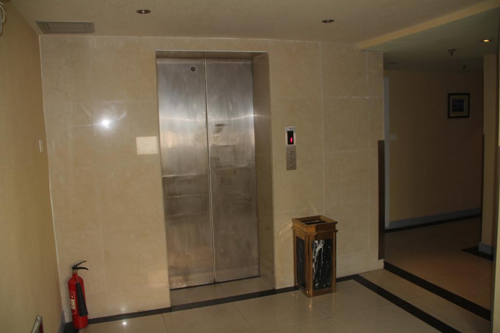 Jin Guang Hotel-people Square Branch 3* Shanghai