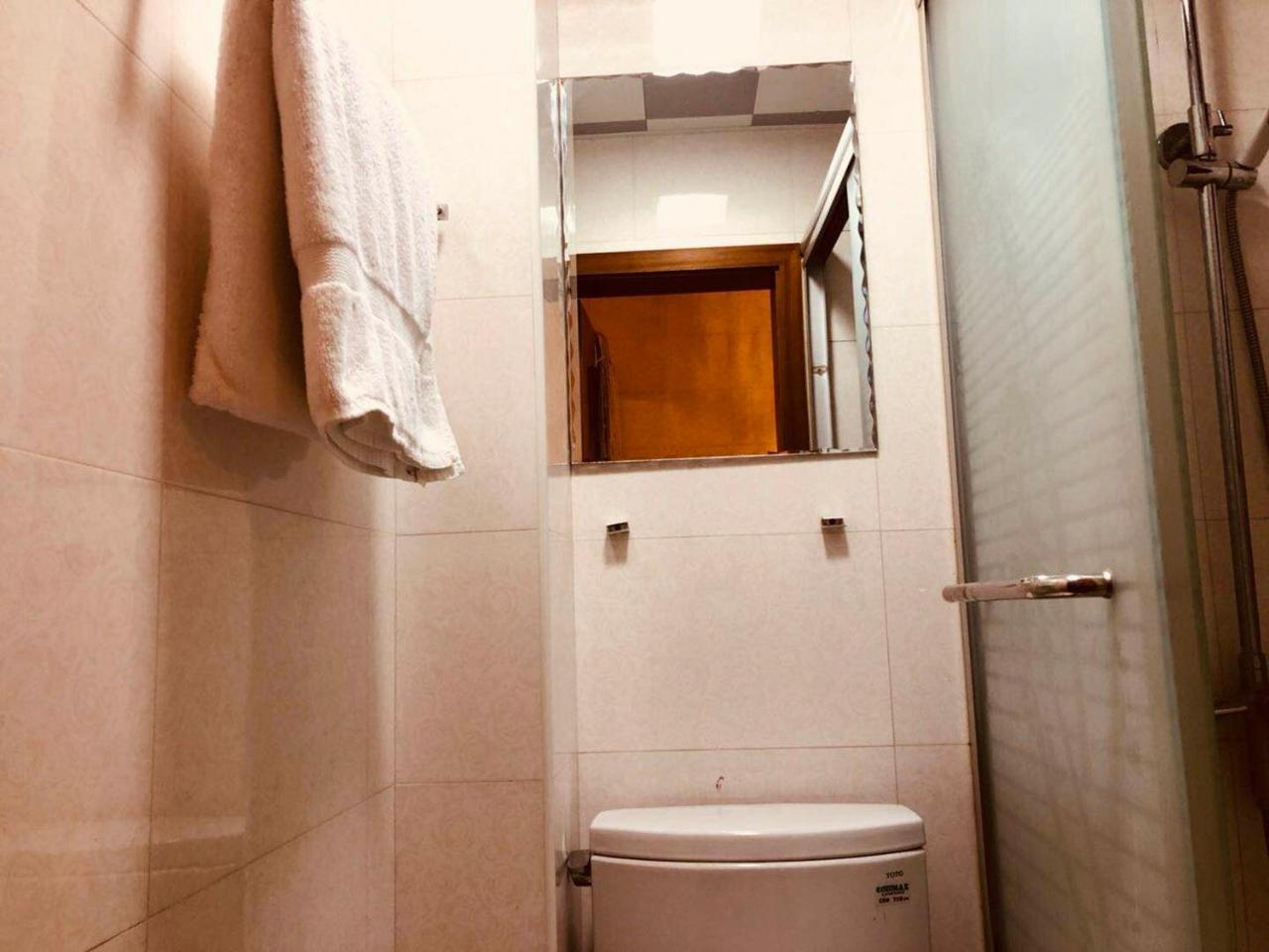 Henry's - People Square Apartment Shanghai