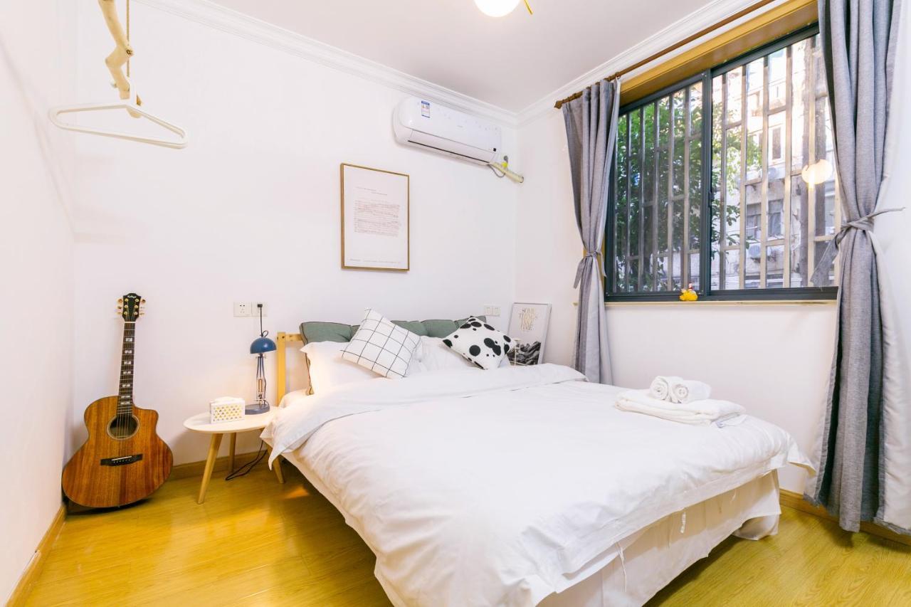 Henry's Apartment- Rui Jin Road Shanghai