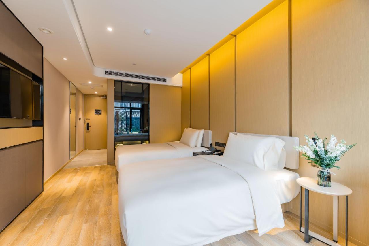 Atour S Oriental Pearl Tower 4* Shanghai
