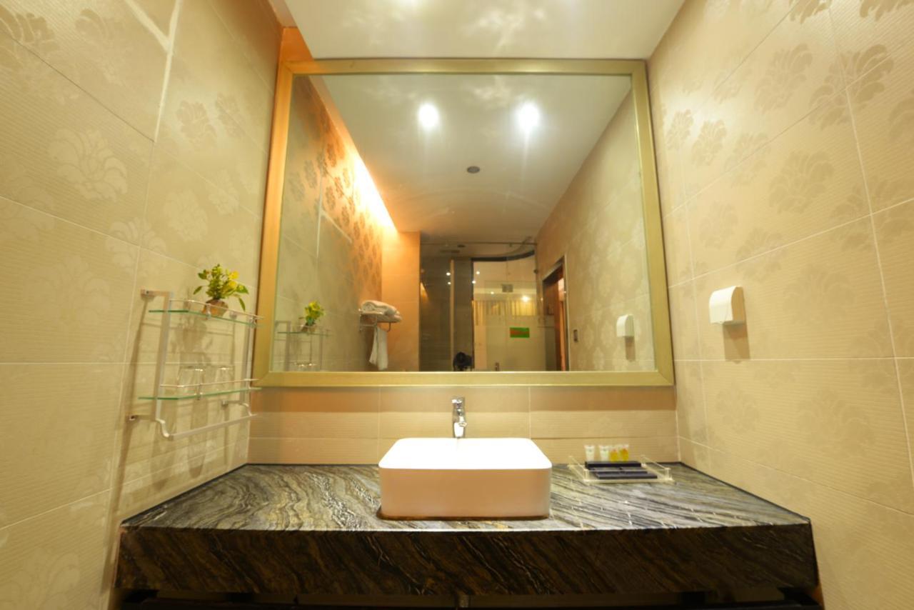 Lide International Hongqiao Branch Hotel 3*