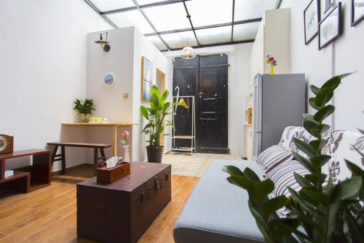 Apartment Shikumen *