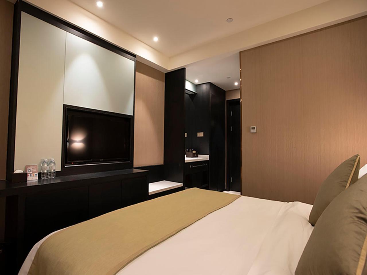 Shanghai-deco Hotel-free Shuttle Bus To Pudong Airport And Disneyland Shanghai