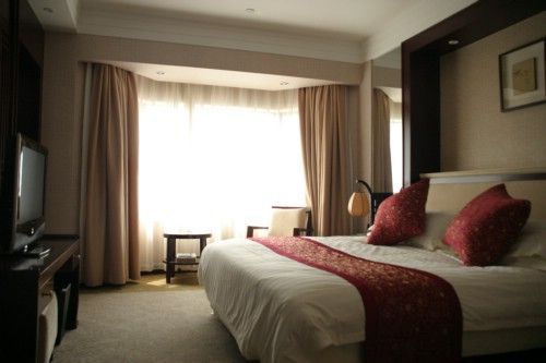 Hotel Huaxia By Ihg - Overlooking Scenery At Sky View Restaurant