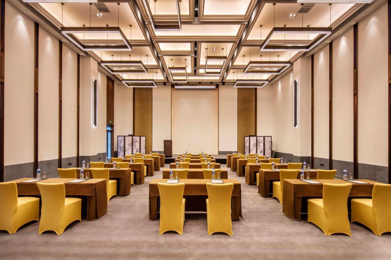 Ahn Luh Zhu Jia Jiao Shanghai