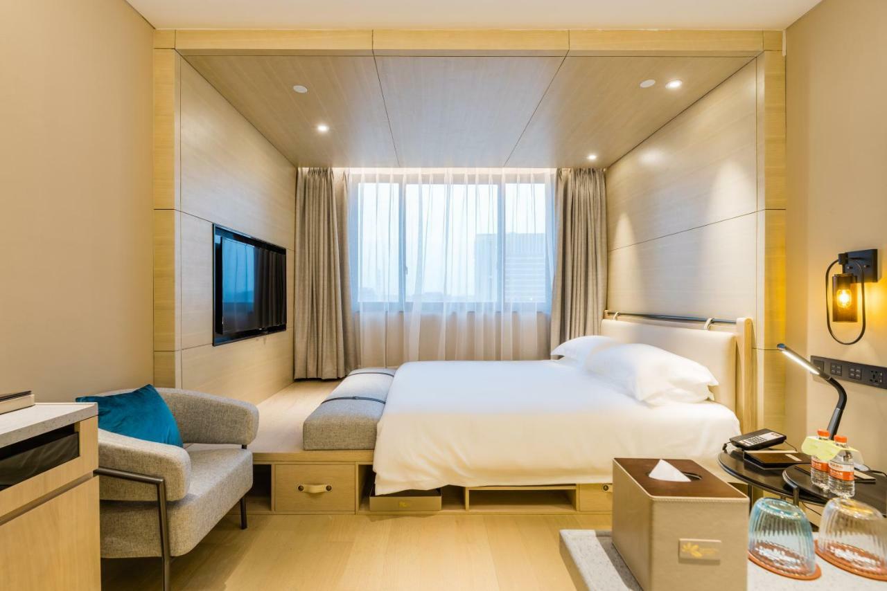 Saymetro Season Zhangjiang 3*