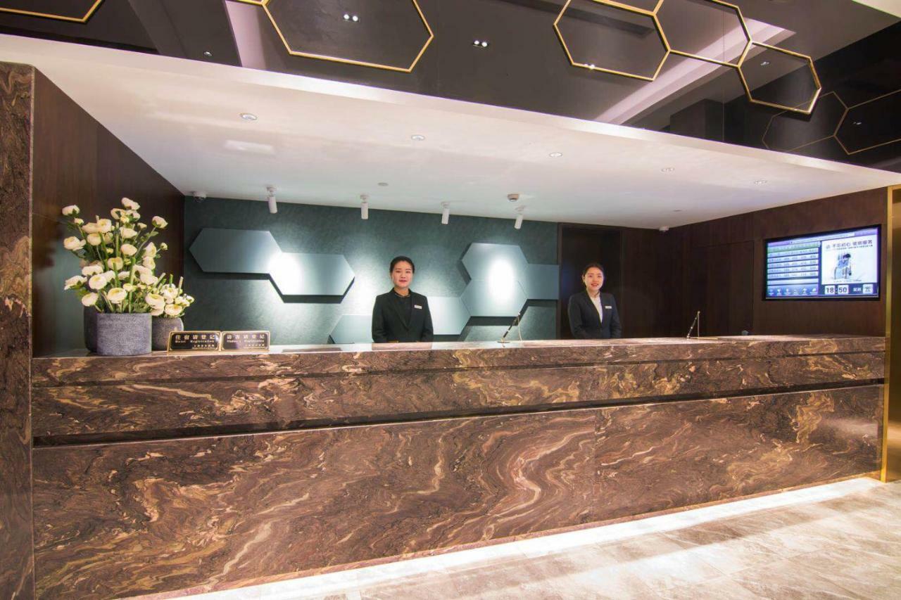 Yitel Premium 4*
