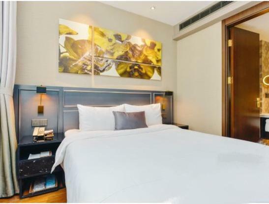Hotel Yitel Premium