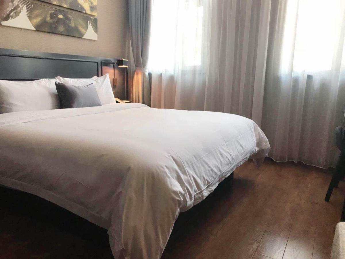 Yitel Premium