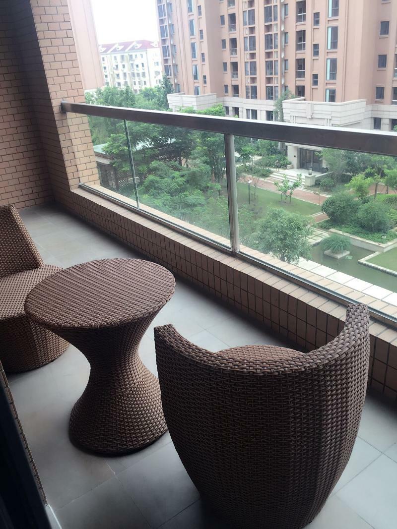Green Court Place Jinqiao Middle Ring