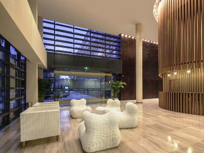 Court Premier Jinqiao Aparthotel 5*