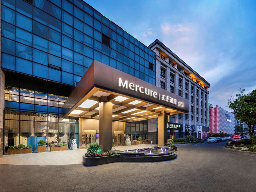 Mercure Hongqiao Airport Qixin Shanghai