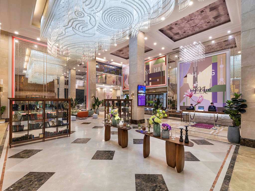Mercure Hongqiao Airport Qixin Hotel 4*