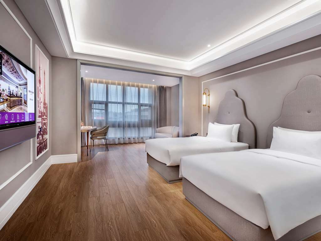 Hotel Mercure Hongqiao Airport Qixin 4*