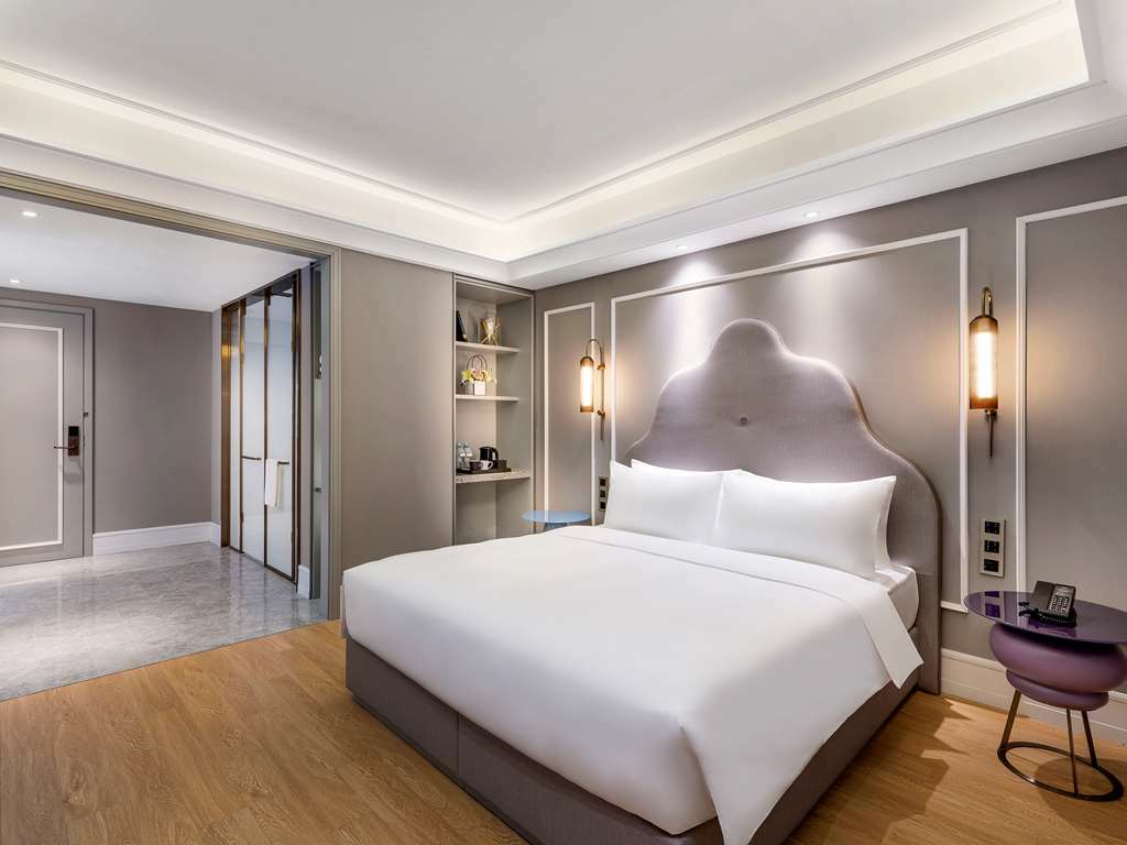 Mercure Hongqiao Airport Qixin Hotel Shanghai