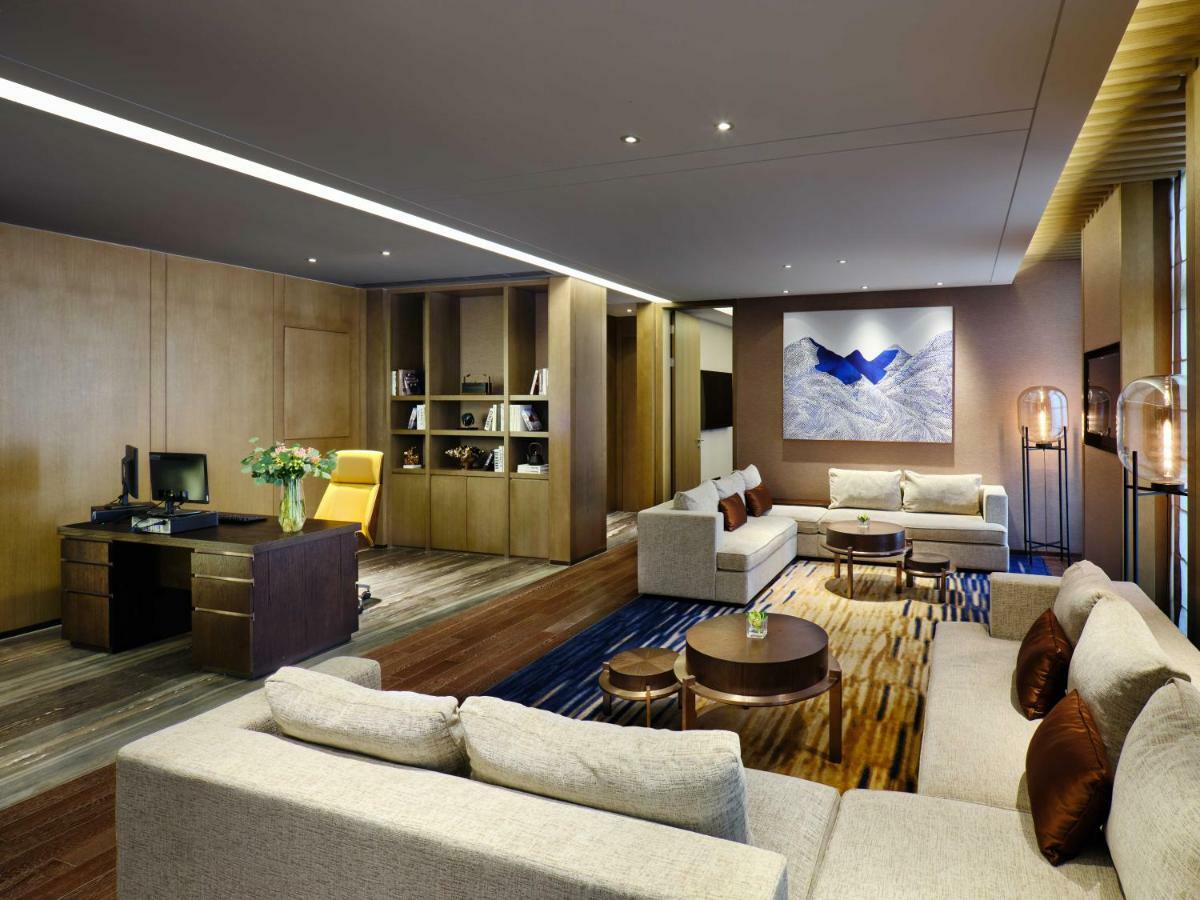 Primus Sanjiagang - Offer Pudong International Airport And Shuttle