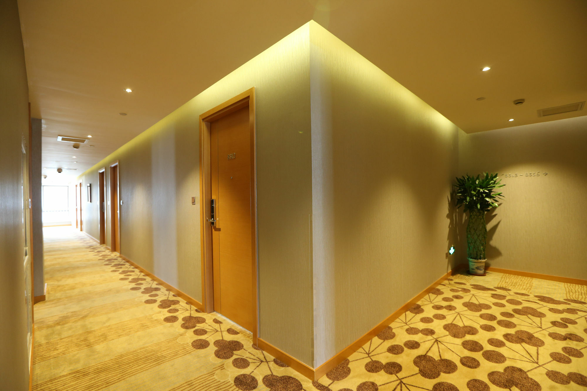 Forson Int'l Boutique - I Hotel