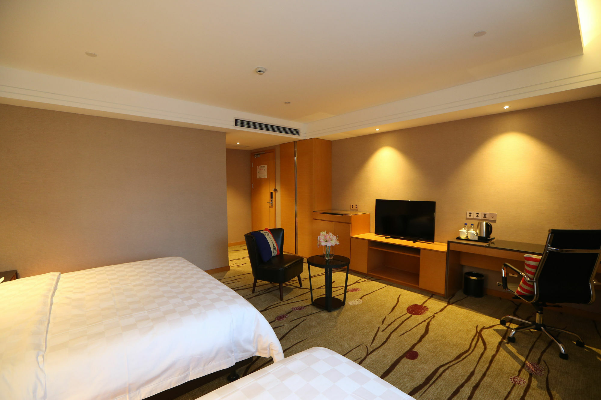 Forson Int'l Boutique - I 3*