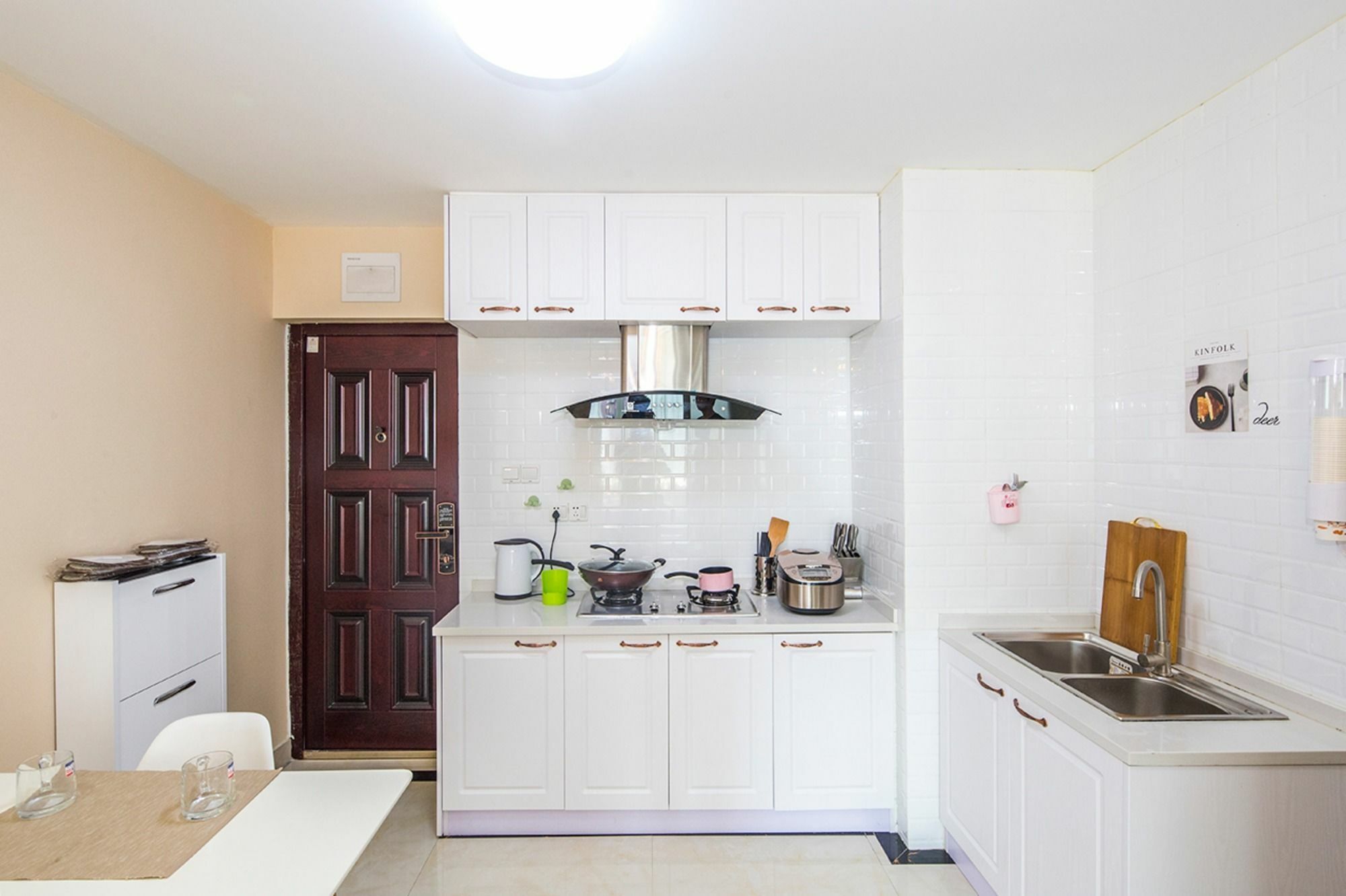 Qingfei's People's Square Branch Guest house 3*