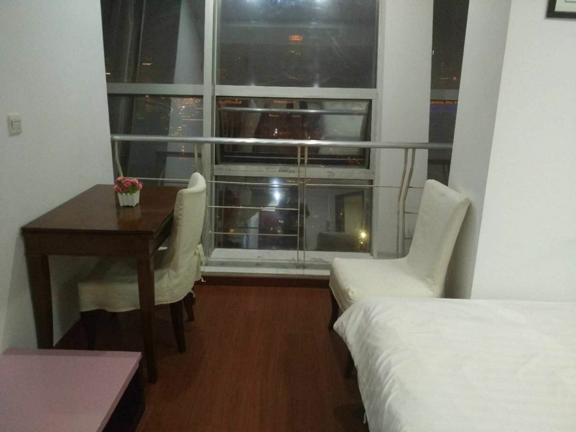 Jiarong The Bund Store 3*
