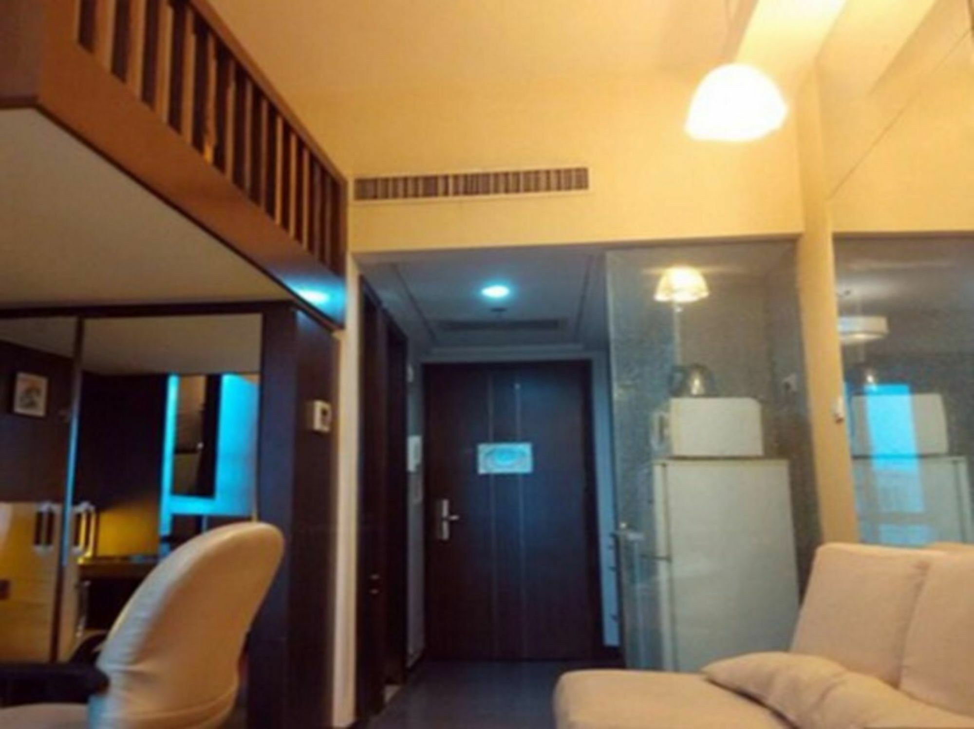 Hotel Yi 2*