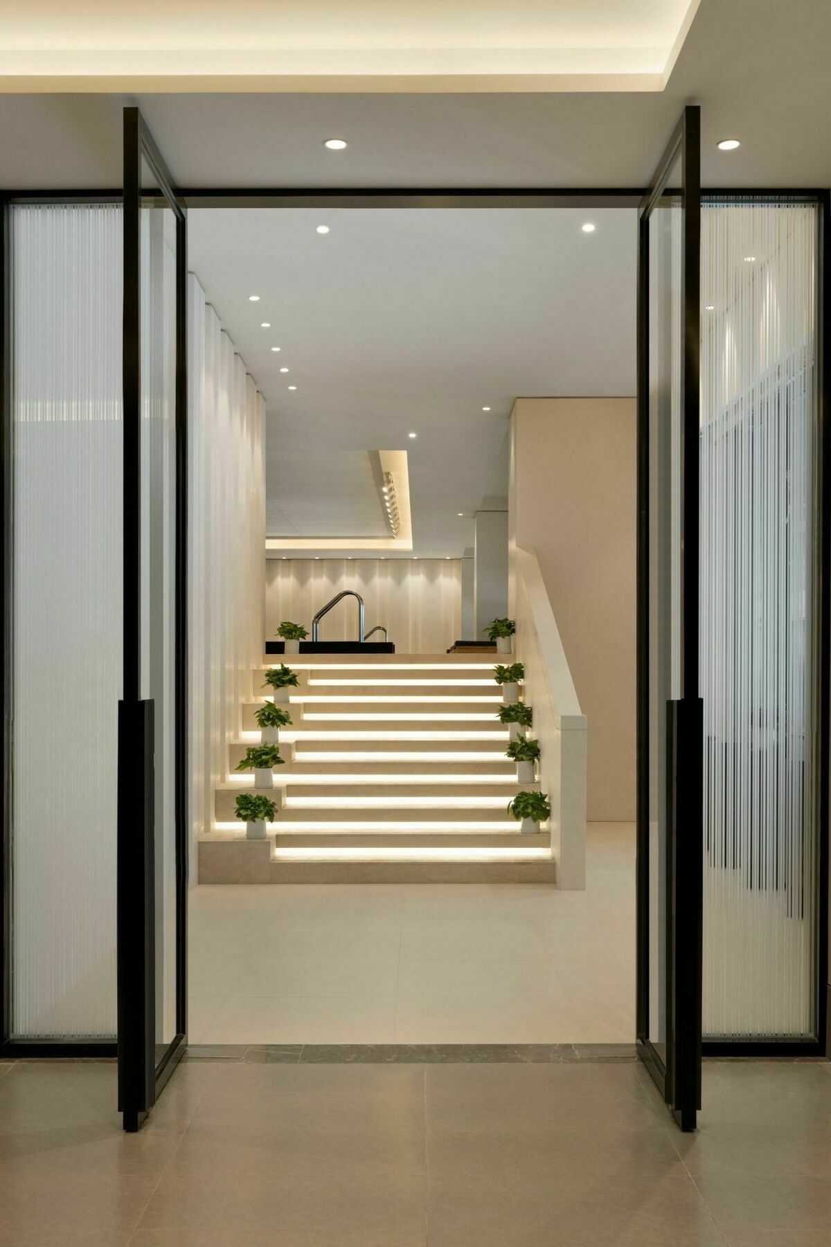Hotel Hyatt Place Tianshan Plaza 4*