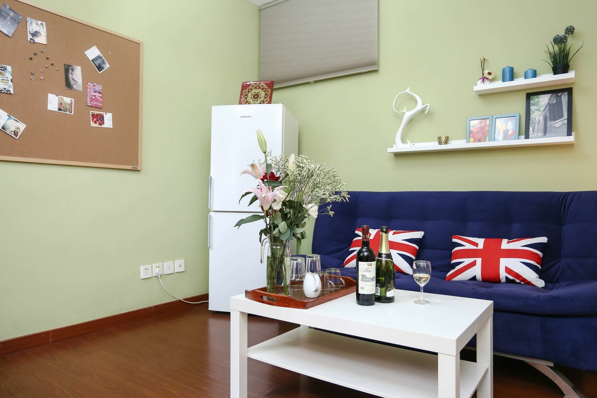 Apartment Sister's Jingan Temple Shanghai