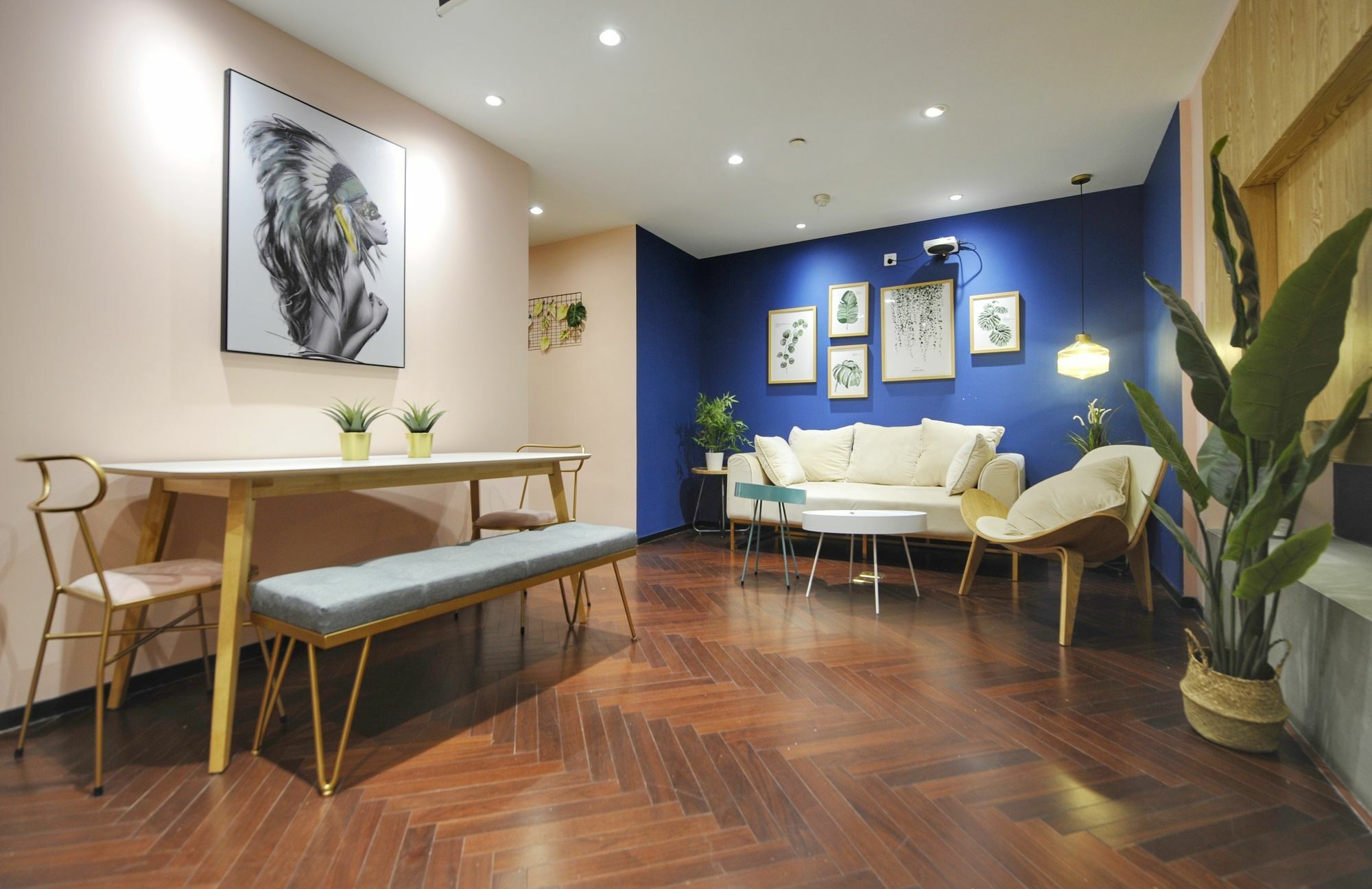 Hiroom - North Shanxi Road * Shanghai