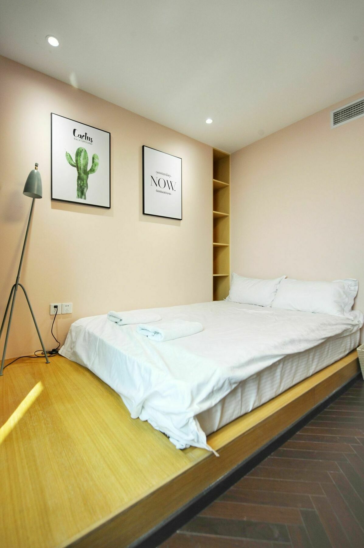 Hiroom - North Shanxi Road Apartment Shanghai
