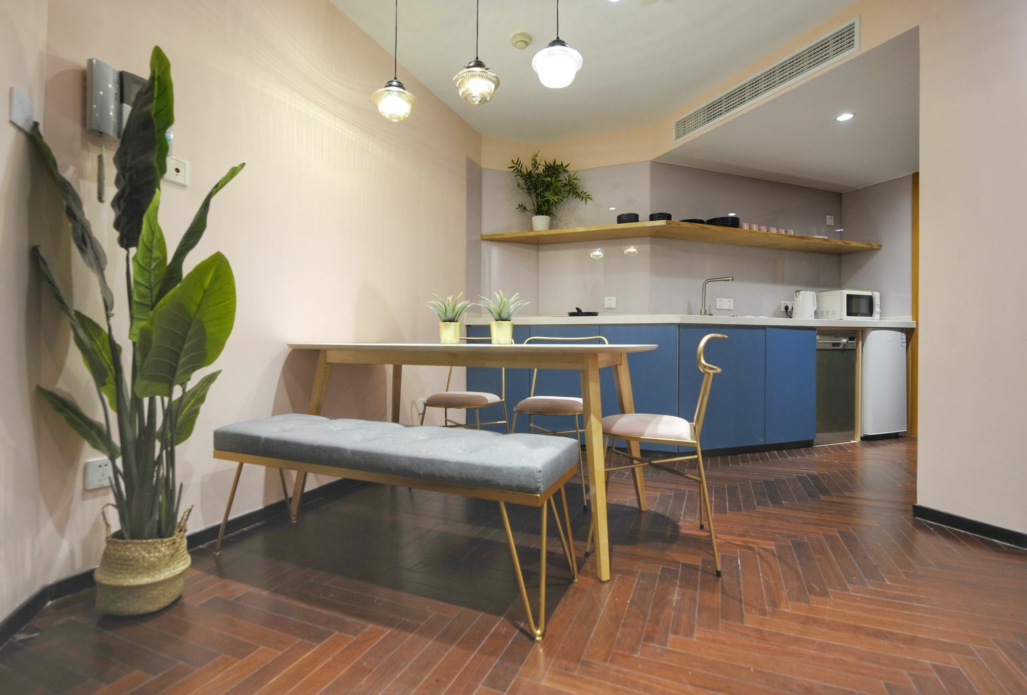 Hiroom - North Shanxi Road Apartment *