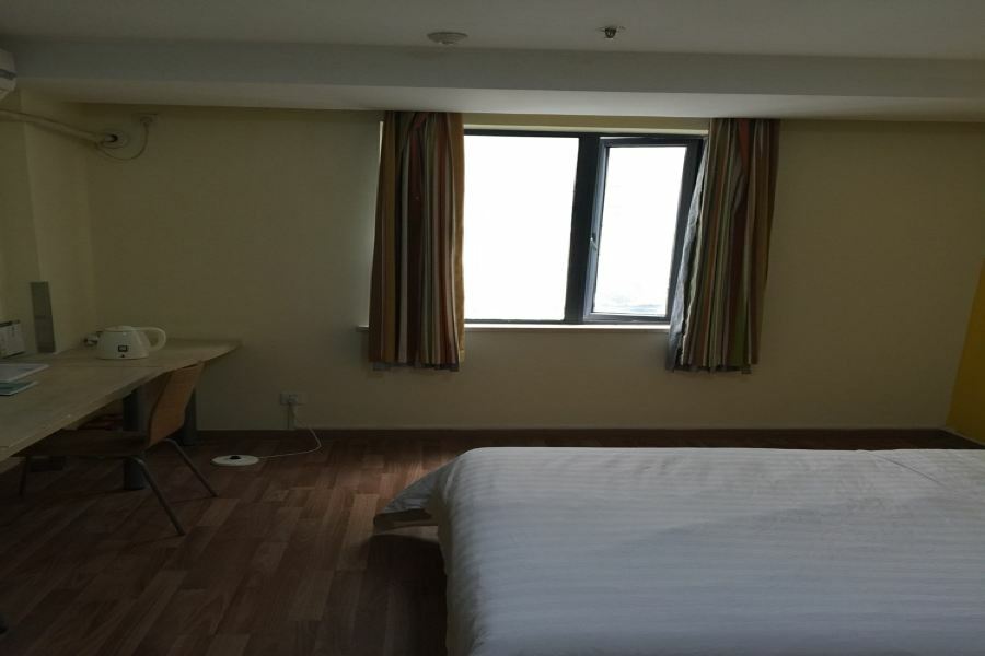 7days Guilin Road Metro Station Hotel 2*