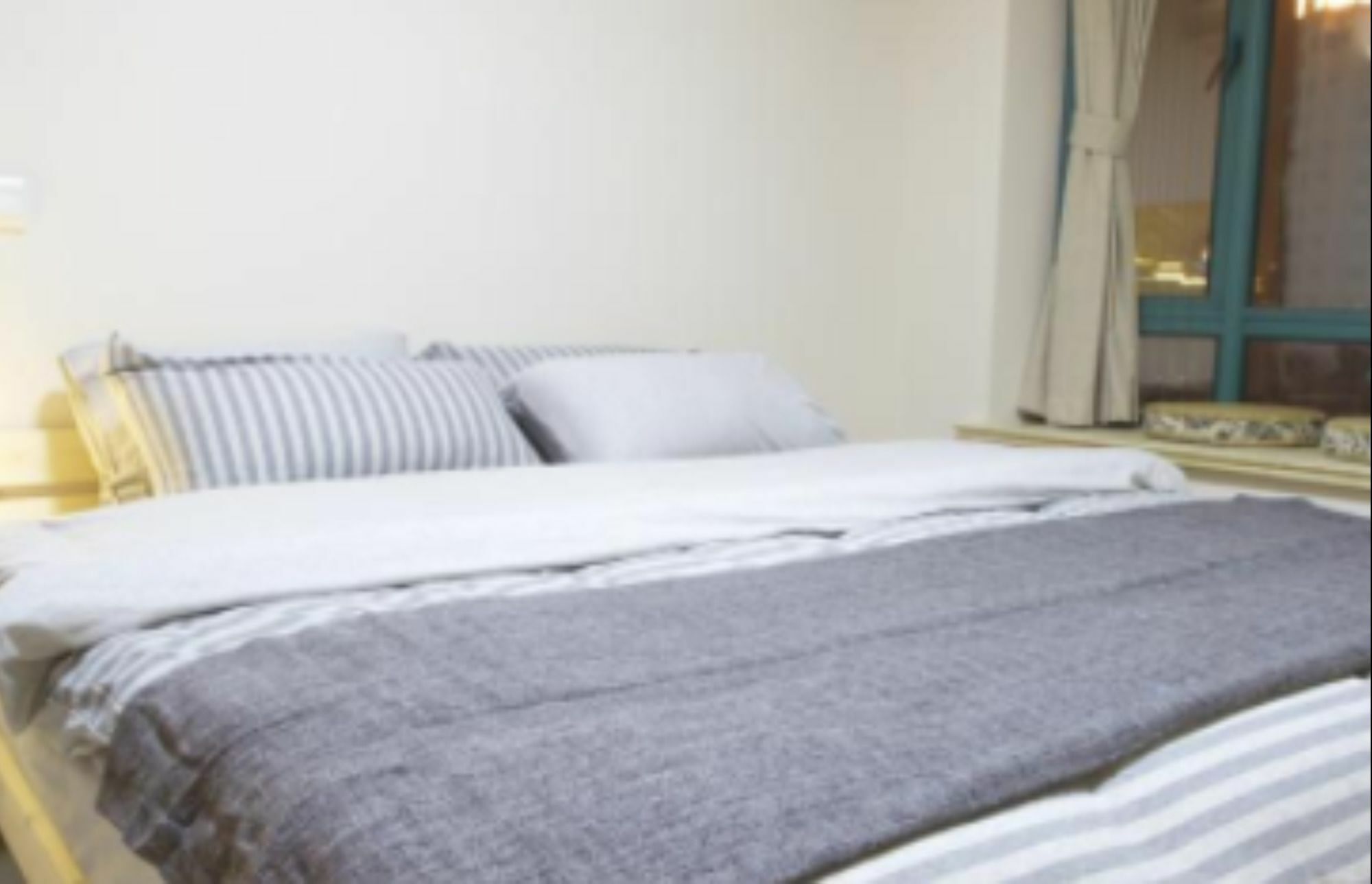 Gonative Xintiandi Apartment