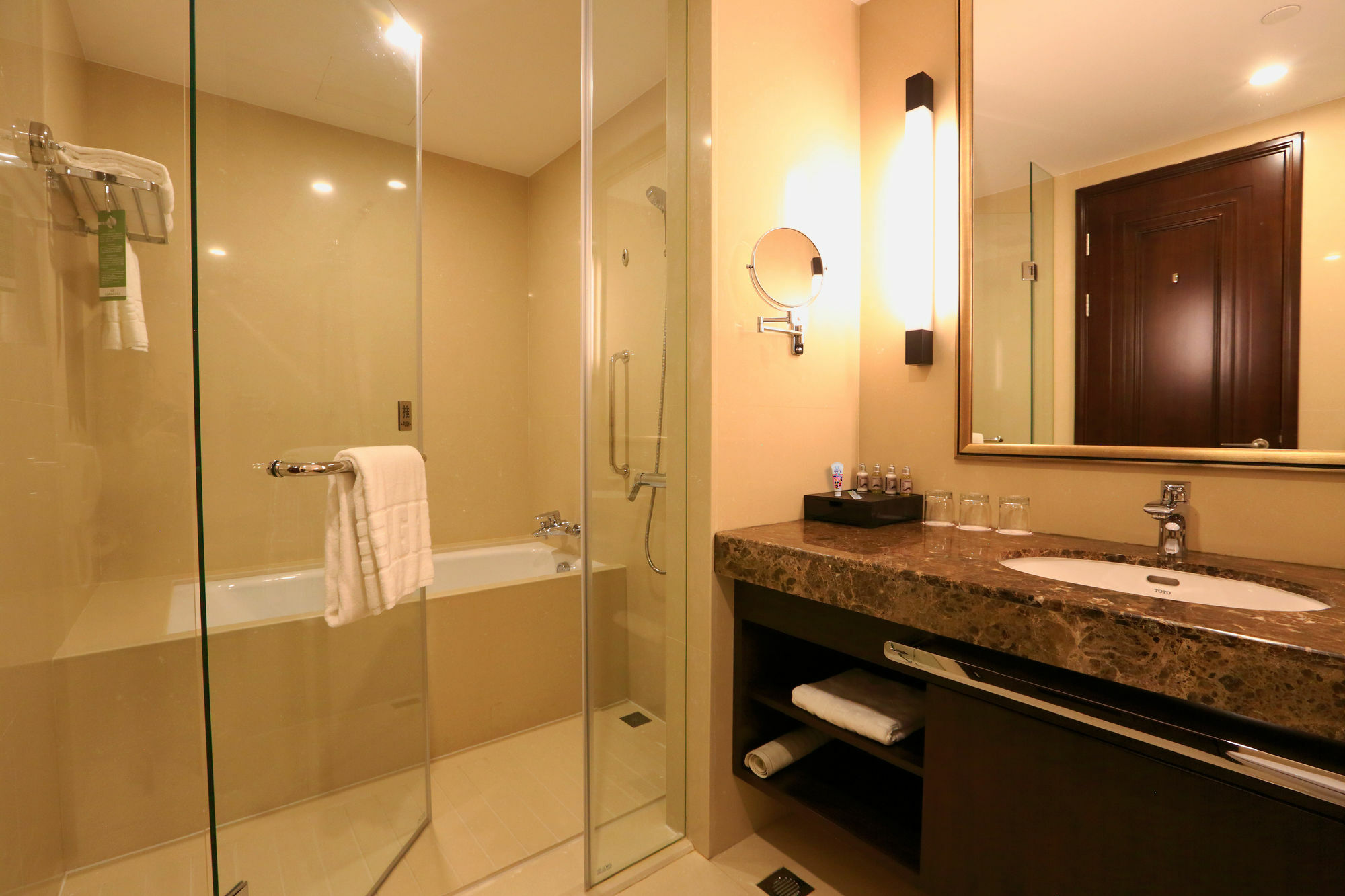 Evergreen Laurel Hotel, Shanghai