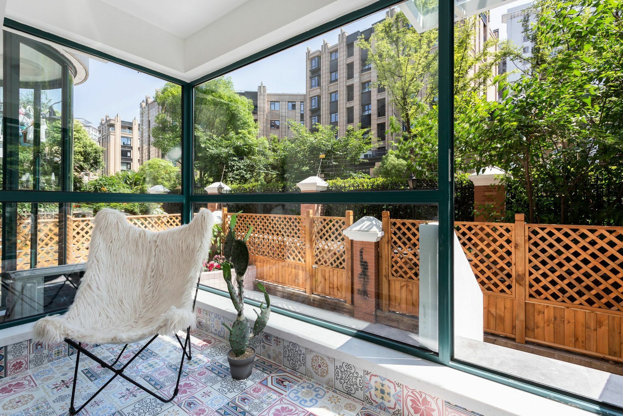 Starhome West Huaihai Road Branch Apartment Shanghai