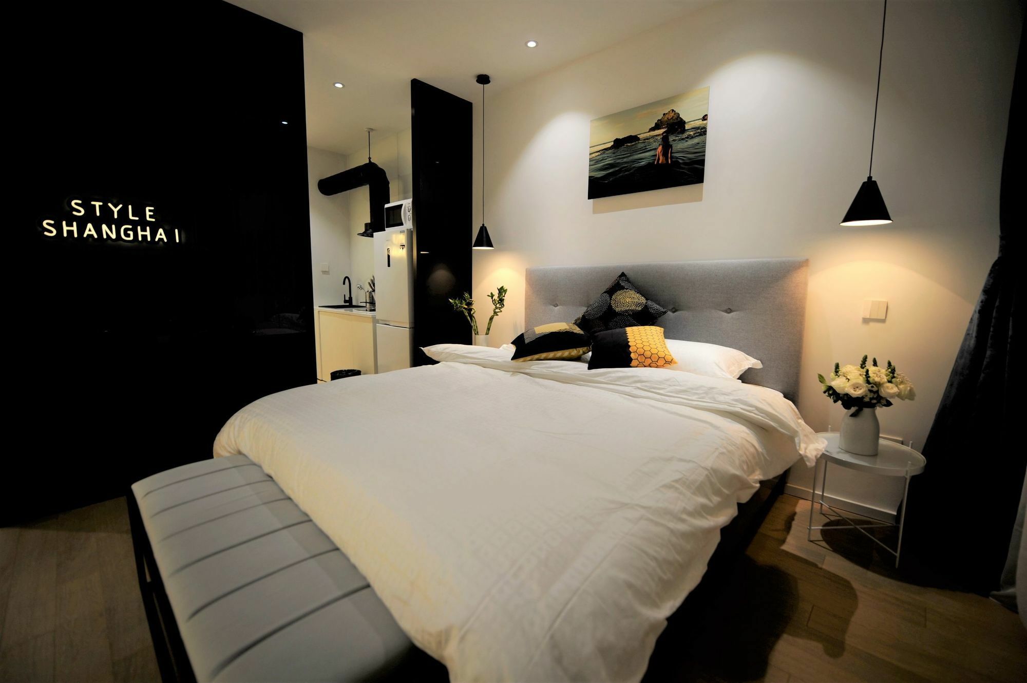 Hiroom - North Chengdu Road 3*